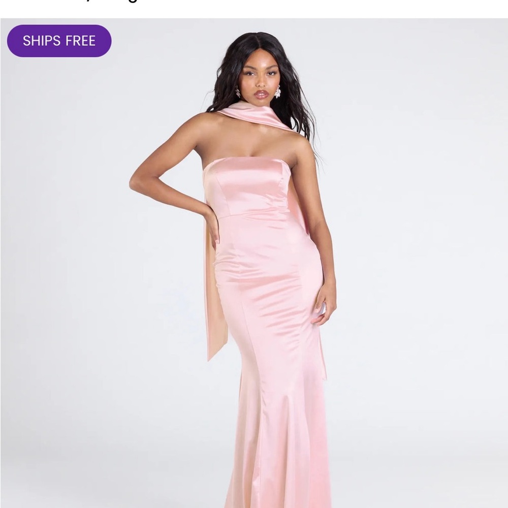 Windsor Pink Strapless Sleeveless Gown for Prom